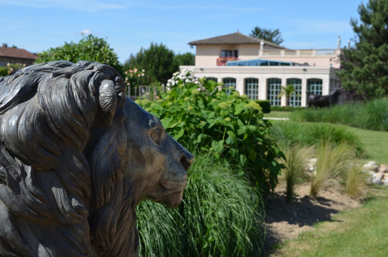 Du Bois Blanc Domaine D'epeyssoles Georges Blanc Hotel 4*