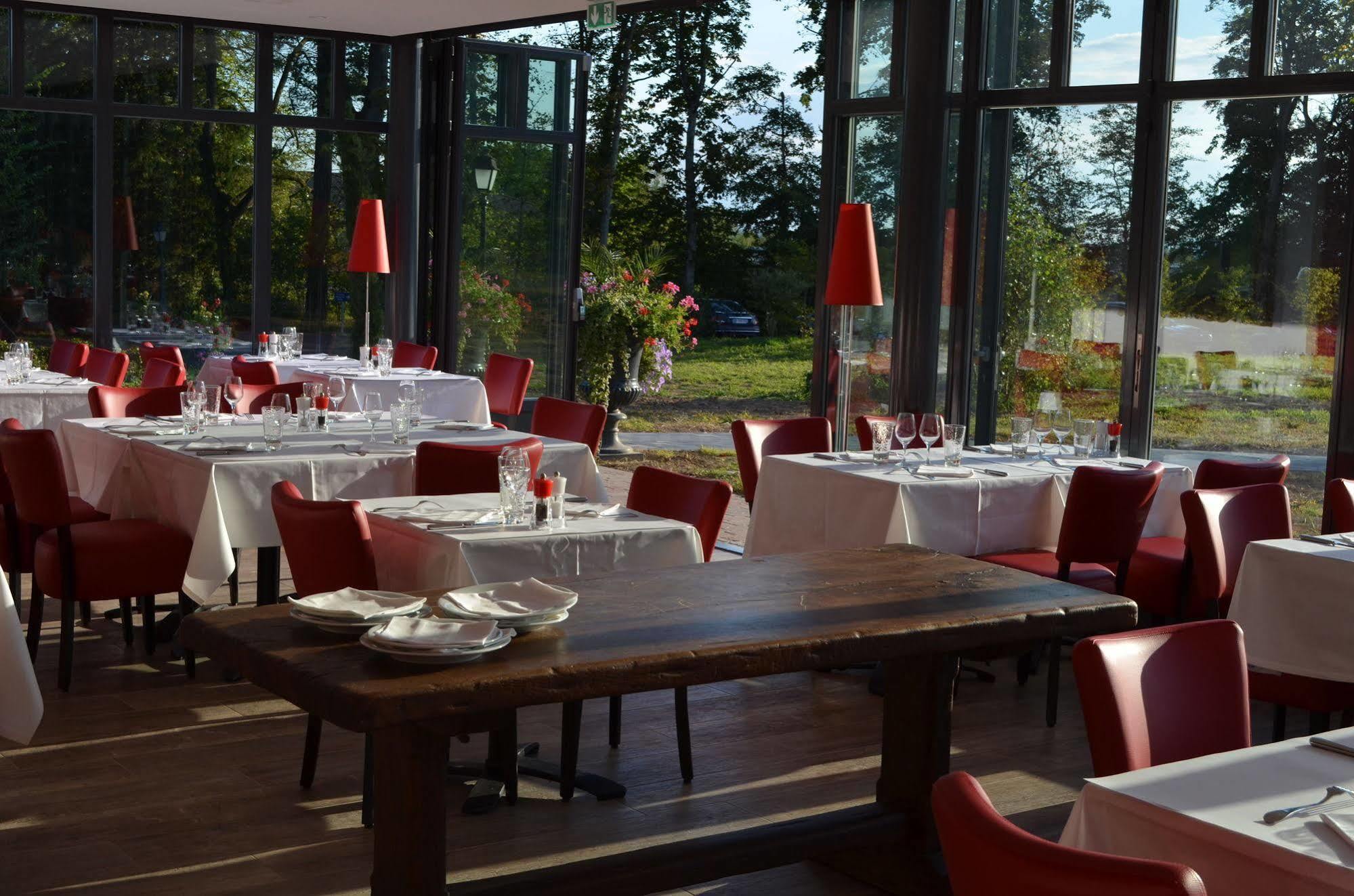 Du Bois Blanc Domaine D'epeyssoles Georges Blanc 4*