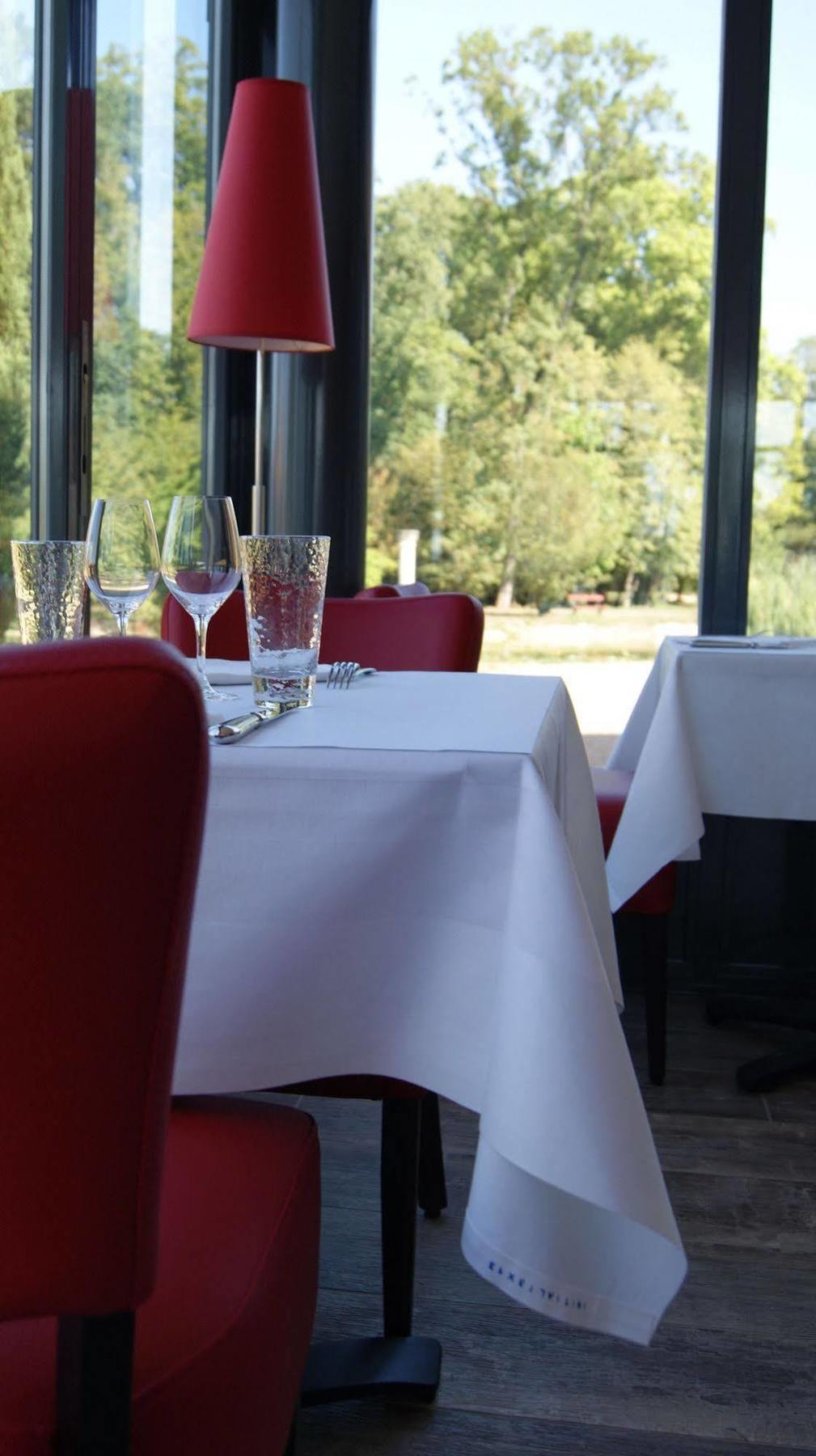 Hotel Du Bois Blanc Domaine D'epeyssoles Georges Blanc Vonnas